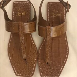 New Christian Louboutin Tan Crocodile Print Cubongo Flat Sandals. Calf Ali SZ 38